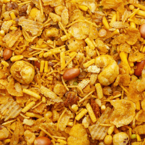 Chivda Namkeen Indio de Calidad de Exportación, Mezcla Tostada con Frutos Secos para Mercados Internacionales - Product Image 1