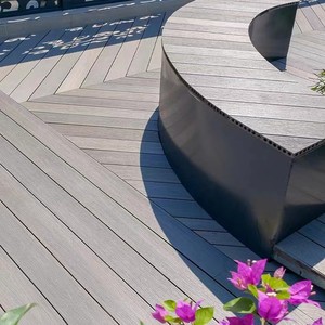 Planche de terrasse en WPC co-extrudé pour extérieur, composite bois-plastique, matériaux en teck PVC, finition brossée, revêtement de sol pour jardin - Product Image 1