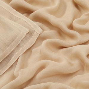 말레이시아 두바이 일반 색상 얇은 스타일 모델 원단 좋은 품질 이슬람 여성 비스코스 스카프 - Product Image 4