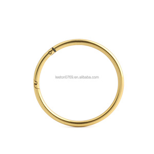 Accessoires <span class=keywords><strong>de</strong></span> <span class=keywords><strong>sac</strong></span> en stock : Poignée <span class=keywords><strong>de</strong></span> <span class=keywords><strong>sac</strong></span> <span class=keywords><strong>mousqueton</strong></span> ronde <span class=keywords><strong>de</strong></span> grande taille en alliage <span class=keywords><strong>de</strong></span> zinc <span class=keywords><strong>de</strong></span> haute qualité, couleur or satiné, 103 x 7 mm - Product Image 3