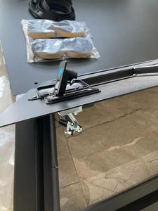 ฝาปิดกระบะท้ายรถบรรทุกแบบล็อคได้ สำหรับงานหนัก พร้อมหน้าต่างเปิดได้สองด้าน และแร็คหลังคา - Product Image 2