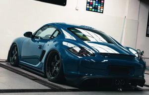 Pellicola Vinilica Metallizzata PET Autoriparante di Alta Qualità, <span class=keywords><strong>Blu</strong></span> Grafite, Cambia Colore, per Wrapping Auto Anime, Rotolo Completo - Product Image 3