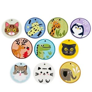 Llavero con Bordado de Animales y Logotipo Personalizado de Fábrica OEM, Llaveros Bordados como Regalo Promocional - Product Image 1