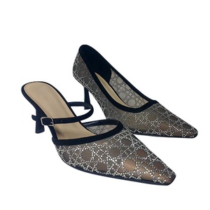 Sandales à talons hauts de luxe à enfiler, antidérapantes, avec strass en cristal et logo personnalisé - Product Image 6
