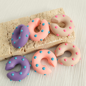 C-Shaped Ear Clips Women's Fashion Earrings Polka Dots <b>Beaded</b> <b>Plastic</b> Resin Daily Wear Summer 2024 Geometric Design EH505 - Product Image 3