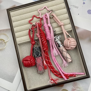 Pendentif en corde tressée tendance, porte-clés innovant en acier inoxydable, sac à rouge à lèvres en maille, petit pendentif boule, vente en gros - Product Image 1