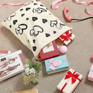 Sacs cadeaux en toile personnalisables avec logo, grand format 40*50cm, cordon de serrage, imprimés de cœurs, pour fête prénuptiale, mariage, pochette pour artisanat - Product Image 5