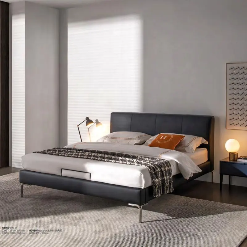 モダンでシンプルで豪華なヴィラ寝室大人用ダブルベッドメタルフレーム快適なソファベッドレザーベッド