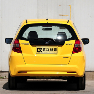 Honda Fit d'occasion pas chère, essence, compacte, hayon, transmission automatique, toit ouvrant panoramique, économique en <span class=keywords><strong>carburant</strong></span>, livraison mondiale 2025 - Product Image 4