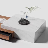 Table basse moderne en pierre frittée blanche, design simple, table centrale carrée avec motif discret, tables d'appoint pour canapé