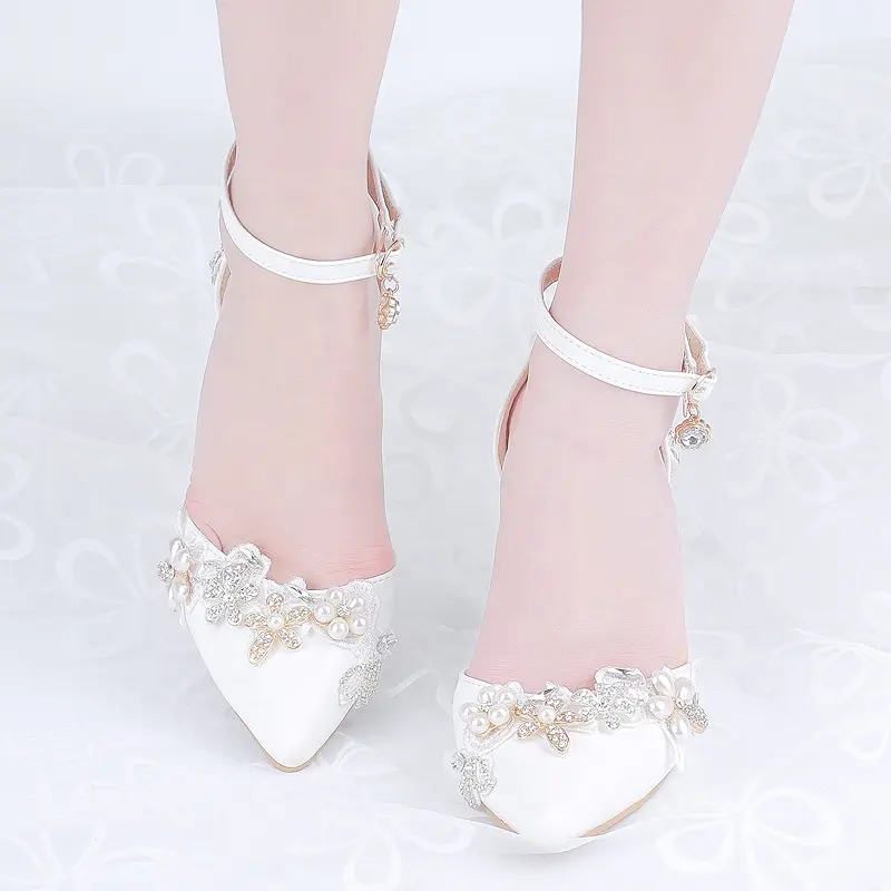 Туфли женские на высоком каблуке, заостренный носок, ремешок, кристаллы, жемчуг, цветы, Свадебная обувь для невесты, принцессы