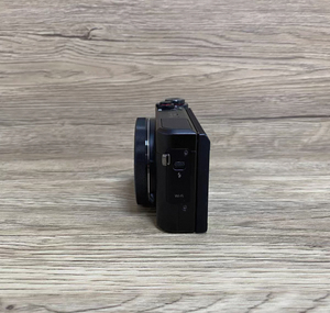 Gamme polyvalente de 24 à 100 mm + zoom optique 4,2x — des selfies grand angle aux portraits téléobjectif, une seule caméra fait tout ! - Product Image 6