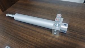 Mini vérin hydraulique à double effet en acier inoxydable, petit vérin à piston hydraulique avec attache à fourche pour l'automatisation - Product Image 2