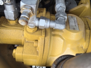 Excavadora Usada CAT304C, Excavadora de Cadenas de Segunda Mano de 4 Toneladas, Mini, Precio Económico, Buen Rendimiento, Certificación CE - Product Image 6