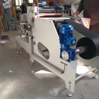 Machine de découpe de film PET/PVC en rouleau en feuilles avec table de superposition automatique à hauteur réglable de haute précision, équipée de PLC et de moteur