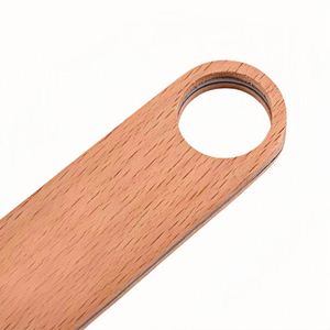Décapsuleur plat en bois personnalisable avec logo, écologique et durable, avec grande anse et couvercle en bois, pour la maison et la bière - Product Image 4