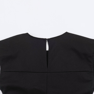 Vestido Mini sin Mangas Personalizado para Mujer, Verano 2026, con Detalle de Botón Tipo Nudo de Rana, Corte Ajustado, Vestido Corto OEM por Fábrica China - Product Image 4