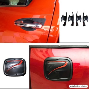 Accesorios para Automóviles de la Marca KQD OEM/ODM, Kits de Carrocería Negros y Rojos para Toyota Hilux Revo - Product Image 3