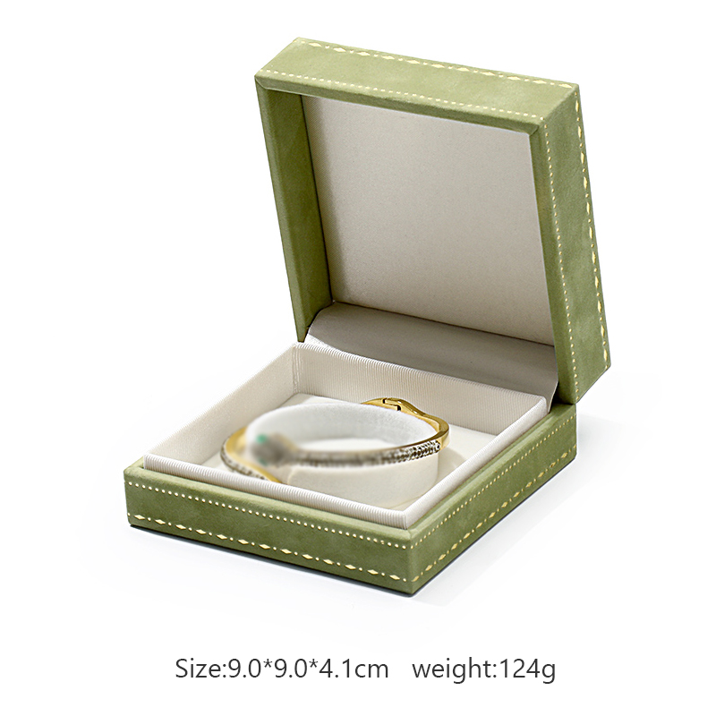 Boîte verte de bracelet