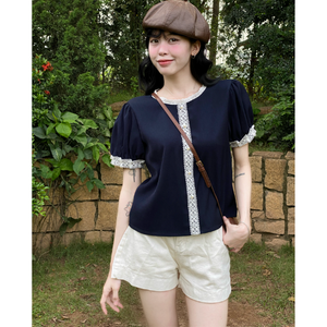 เสื้อยืดผู้หญิงสีพื้นทรงเข้ารูปคุณภาพดี พร้อมกระดุม เอวสูง ผลิตจากผ้าฝ้ายแห้งเร็ว เป็นมิตรกับสิ่งแวดล้อม ผลิตในเวียดนาม แบรนด์ Verano พรีเมียม - Product Image 4
