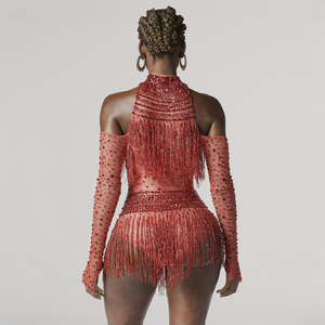 Body rosso con strass per performance sul palco, spalle scoperte, maniche lunghe, collo alto, con frange di perline, costume da ballo per cabaret e showgirl - Product Image 2