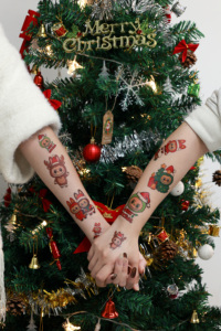 Tatuaggi Temporanei Labuu Impermeabili Bianchi Divertenti e Carini, Durano 3-7 Giorni, Ideali Come Regalo di Natale e Capodanno per il Corpo - Product Image 4