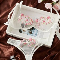 Offre Spéciale : Ensembles de Lingerie Florale Brodée en Dentelle Transparente Multicolore avec Armatures et Maille Fine – Sous-vêtements Exotiques pour Femme