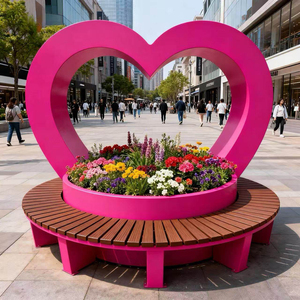 Silla Escultura Corazón Romántico Rojo Brillante, Silla de Espera Pública, Muebles de Arte Personalizados para Tiendas Pop-up, Centros Comerciales, Plazas y Jardines - Product Image 6