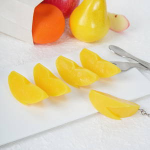 Envío directo: Llavero colgante de mango simulado de PVC, modelo de melocotón amarillo enlatado, divertido llavero de comida simulada. - Product Image 2