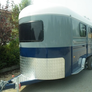 Remorque de luxe standard pour 2 chevaux avec auvent haut de gamme pour le transport de chevaux de classe supérieure dans les camions de restauration - Product Image 5