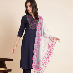 Ensemble prêt-à-porter décontracté pour femme, magnifique kurta d'été en rayonne bleu marine brodée à col en V avec pantalon et dupatta – Prix abordables - Product Image 1
