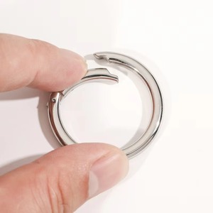 Porte-clés rond en alliage de zinc avec mousqueton à gâchette, anneau en O et anneau à ressort - Product Image 5