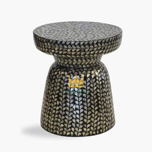 Taburete de dormitorio moderno hecho a mano con incrustaciones de nácar para decoración de interiores - Product Image 1