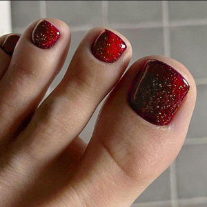 24 pièces Bestseller Simple Short Style Summer Nail Art pour adultes, <span class=keywords><strong>faux</strong></span> <span class=keywords><strong>ongles</strong></span> blancs et rouges en forme de diamant brisé - Product Image 1