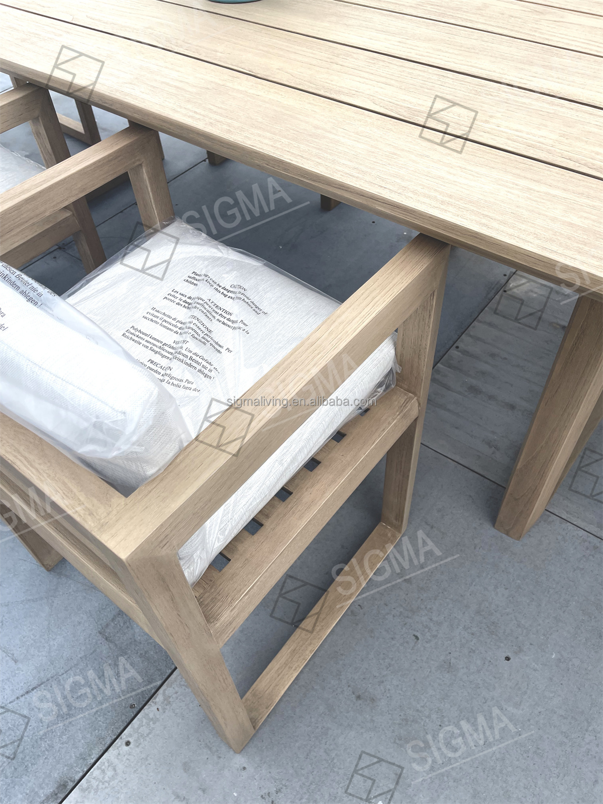 Custom Garden Furniture Set Handcrafted Teak Wood Dining Table All Weather Teak Solid Wooden Outdoor Dining Set