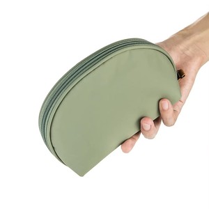 Borsa Cosmetica a Mezzaluna per Donne e Ragazze, Resistente all'Acqua, Ecologica, in Nylon e Seta, con Cerniera, Organizer per Trucchi alla Moda, Morbida - Product Image 6