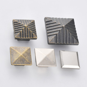 Tirador de gabinete cuadrado de aleación de zinc, diseño minimalista, herraje duradero para muebles, pomo de un solo orificio - Product Image 2