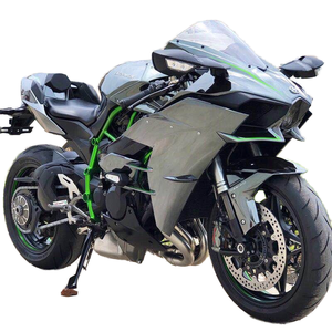 Motocyclette sportive d'occasion, modèle ancien 2008, 1000 cm³ - Product Image 4