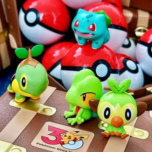Authentique Boîte Mystère Pokémon Mini Aventure 30ème Anniversaire <span class=keywords><strong>Figurine</strong></span> Anime Pokémon de Démarrage Ornement de Bureau à Collectionner Cadeau - Product Image 4