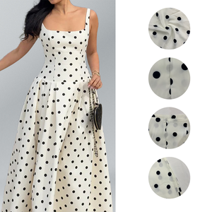 Fabrikgefertigter Stretch-Stoffrock mit Punktmuster, Geeignet für Tägliches Pendeln und Büro-<span class=keywords><strong>Outfits</strong></span> für Frauen, MOQ 1 Lieferant - Product Image 2