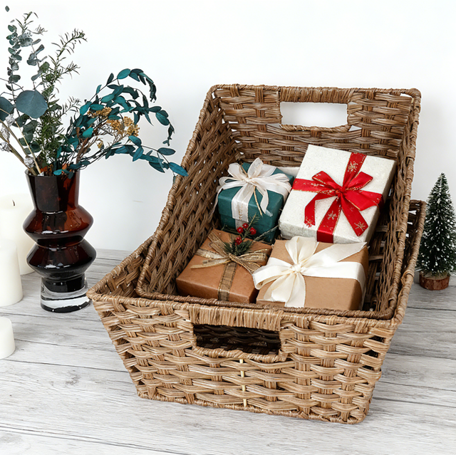 Christmas Wicker Basket - Kitchen Utensil Storage, Holiday Dining Table Decor & Christmas Gift Holder