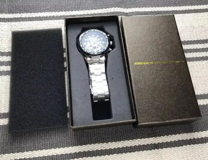 Winner/Forsining Watch Box boîtes de montre originales de haute qualité, seront en vente avec les montres Winner/Forsining (non vendues séparément)