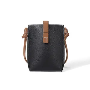 WholesalWomen's Minimalist Phone Leather Bag Crossbody or Shoulder Purse Messenger Bag Suitable for Any Occasion