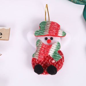 Décoration de fenêtre ludique pour Noël : petit pendentif bonhomme de neige et renne pour personnes âgées - Product Image 3