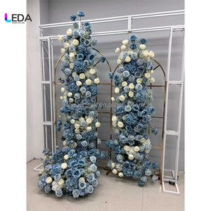 LEDA - Guirnalda de Flores de Orquídea Blanca y Rosa Azul, Hecha a Mano, Decoración Floral Suave para Bodas y San Valentín - Product Image 2
