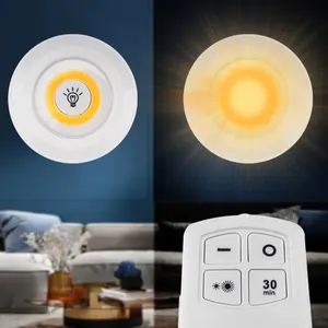 2024 La nouvelle veilleuse pour enfants nachtlicht dimmable chaude sans fil patable armoire led lumière avec télécommande