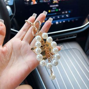 Magnifique porte-clés papillon en alliage avec perles, pendentif décoratif pour sac, cadeau idéal pour la Fête des Mères - Product Image 5
