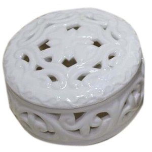 Boîte de rangement décorative ronde en porcelaine 77x70 H43 pour bibelots - Product Image 1