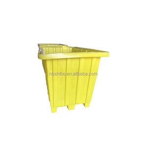 Fûts de palette de déversement d'huile de <span class=keywords><strong>caisse</strong></span> en <span class=keywords><strong>plastique</strong></span> blanche de confinement 2000 <span class=keywords><strong>litres</strong></span> jaunes manipulant des caisses en <span class=keywords><strong>plastique</strong></span> brouette à main - Product Image 2
