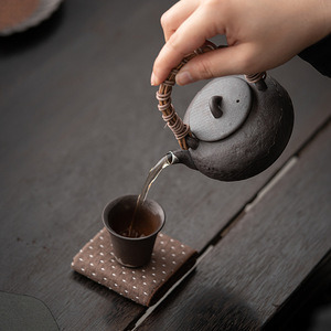 Juego de Tetera de Kung Fu Antigua con Asa de Bucle, Estilo Retro Zen, de Arcilla de Roca Antigua, con Filtro de Bola Dorada para Preparar Té y Café - Product Image 3